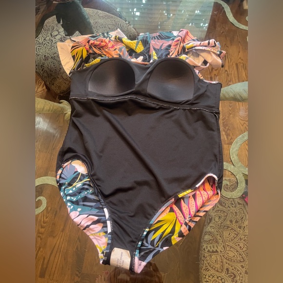 MSRP $98 Raisins Curve Trendy Plus Size Tortuga One-Piece Black Size 14W NWTS - Picture 6 of 7